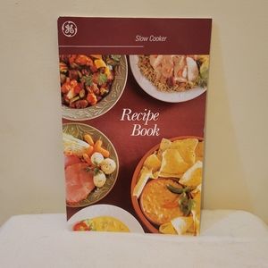 General Electric Slow Cooker Recipe Book (1 book)